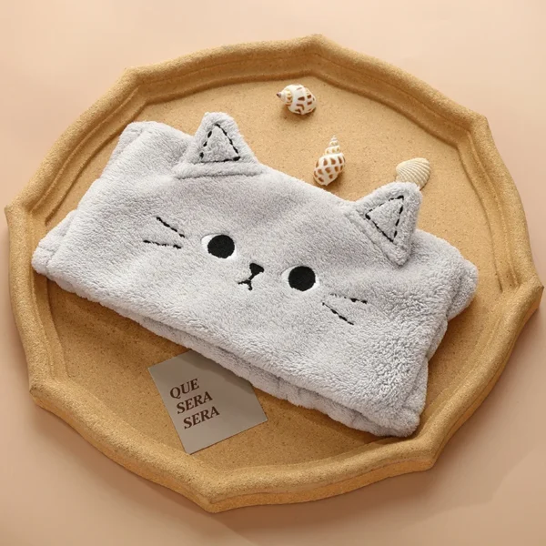 serre tete tendance chat